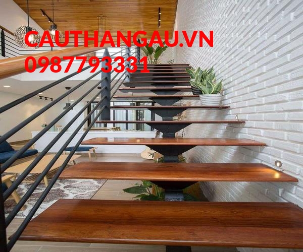 Cầu thang xương cá tiện ích cho ngôi nhà có diện tích nhỏ